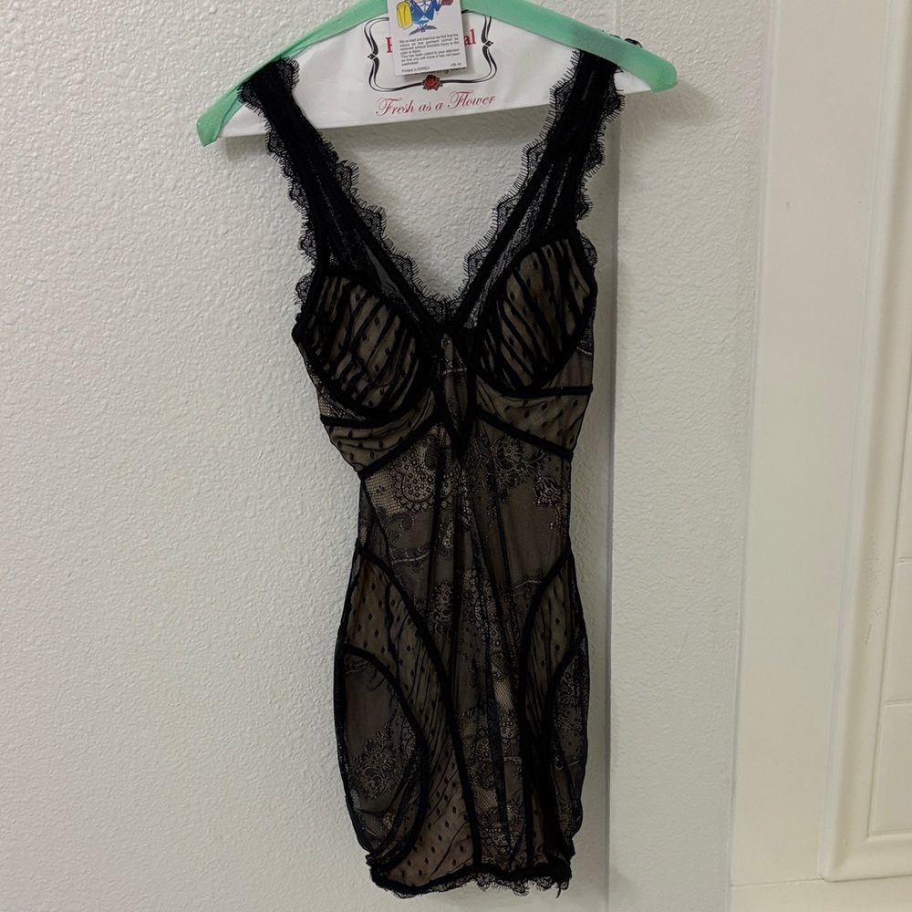 bebe Black Y2K Sheer Lace Chemise